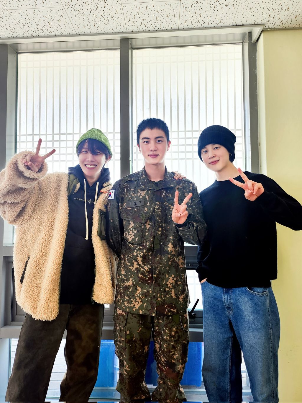 Jin BTS di Kamp Militer