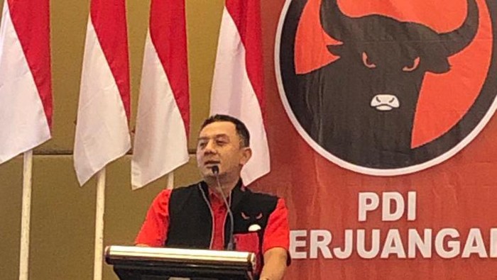 Kepala Badan Pemenangan Pemilu DPD PDIP Jatim Deni Wicaksono