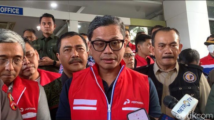 Komisaris Pertamina Pahala Mansyurib