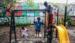 Korban Kebakaran Depo Plumpang Ngungsi di RPTRA Rasela