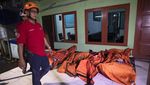 Potret Evakuasi Korban Tewas Akibat Kebakaran Depo Pertamina Plumpang