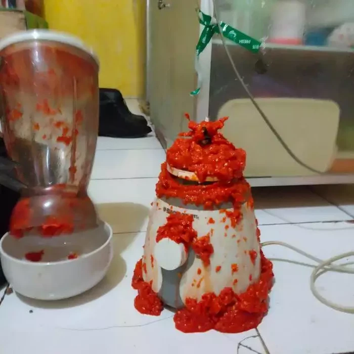 Belum Sempat Matang, 10 Makanan Tumpah Ini Bikin Nyesek