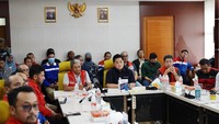 Erick juga meminta laporan terkini kondisi kilang.