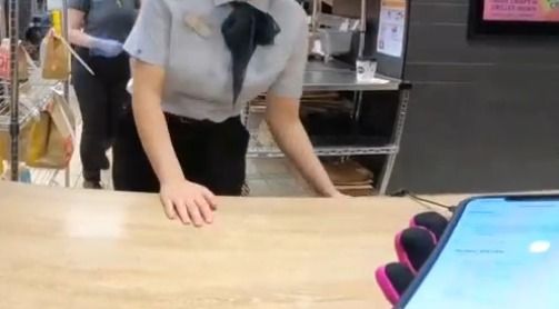 Gegara Bikin Video, Pengantar Makanan Ini Dilarang Ambil Pesanan di McD