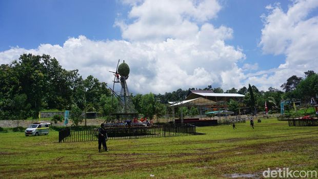 Persiapan KenDuren Wonosalam, acara bagi-bagi durian lokal gratis di Jombang.