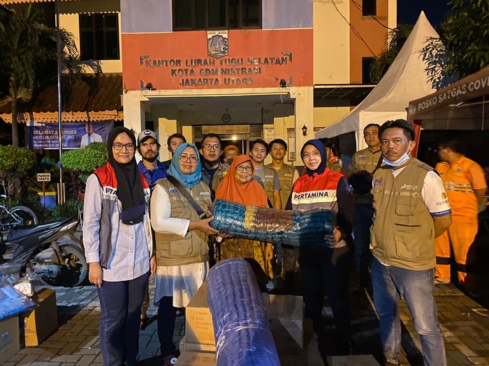 PGN Salurkan Bantuan Warga Terdampak Kebakaran