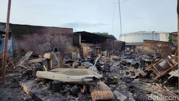 Potret rumah-rumah warga hangus terdampak kebakaran Depo Pertamina Plumpang, Koja, Jakarta Utara