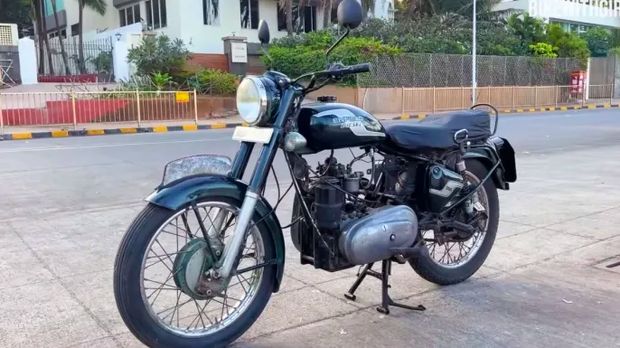 Royal Enfield Taurus berbekal mesin diesel.