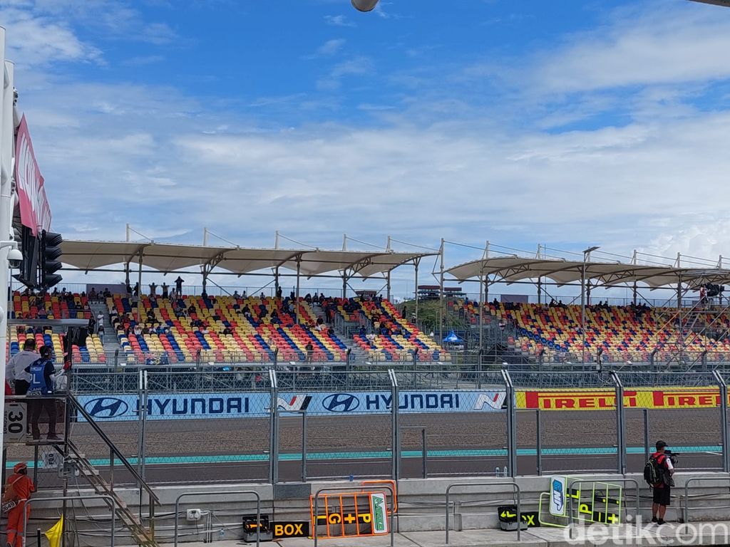 World Superbike Mandalika 2013, hari kedua