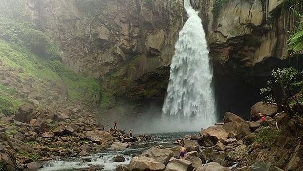 Air Terjun Turunan Bolon (Turbo) di Kecamatan Bandar Pasir Mandoge (Istimewa)