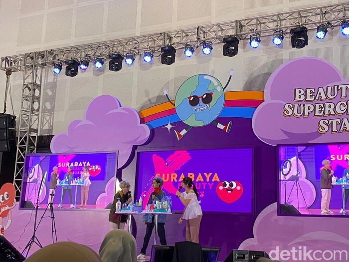 Alif Cepmek Meriahkan Surabaya X Beauty 2023