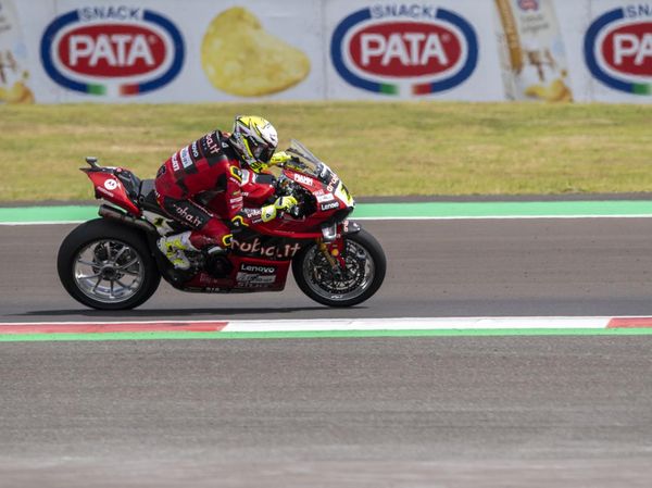 Alvaro Bautista Menangi Race 2 WSBK Mandalika