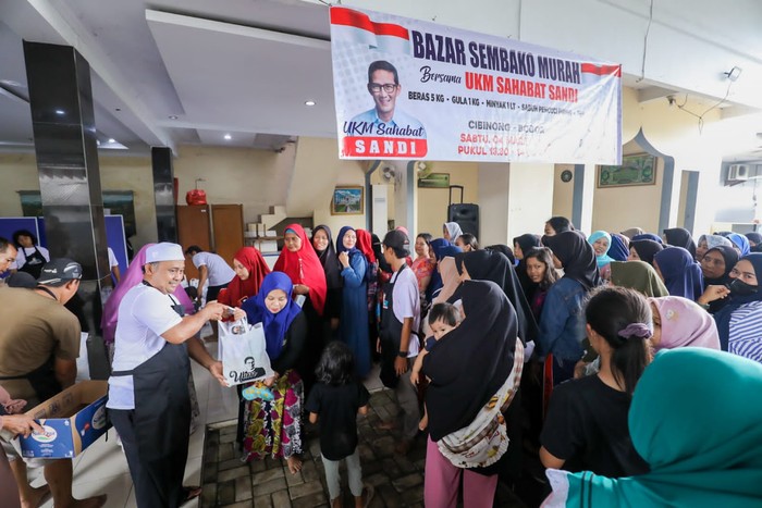 Bazar ini digelar rangka meningkatkan daya beli masyarakat sekaligus membantu masyarakat mendapat sembako dengan harga terjangkau menjelang Ramadan.