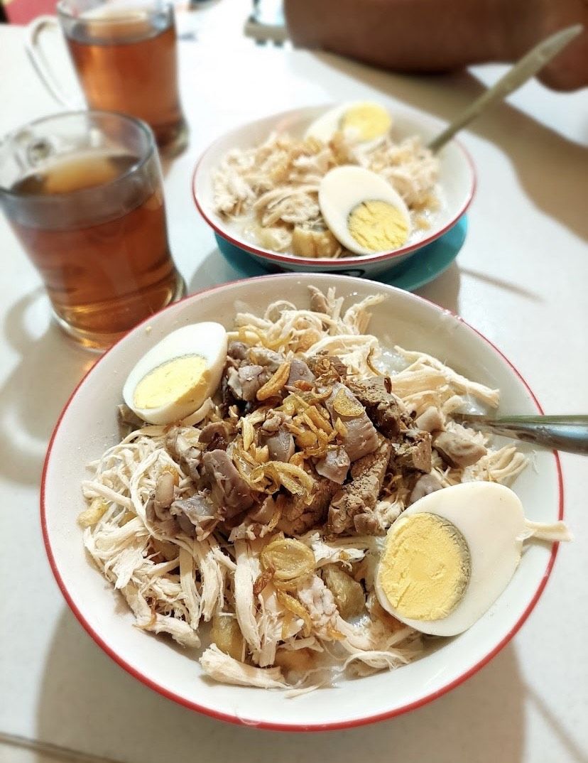 Bubur Ayam Paling Laris di Bandung