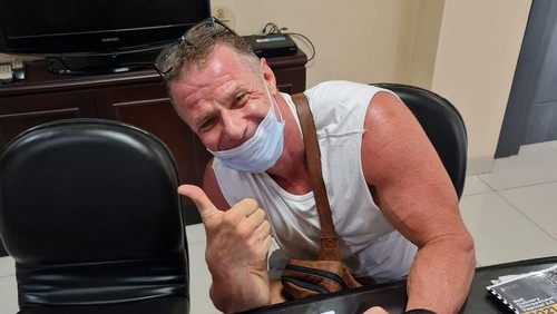 Tersangka kasus dugaan penipuan sewa menyewa Vila di Sanur, Dirk Hermanus Egbertus Kastermans (50), WNA asal Belanda.