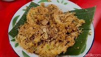 Ada juga menu pelengkap endog kriwil yaitu olahan telur bebek yang digoreng krispi. Foto: Detikcom / Atiqa Rana