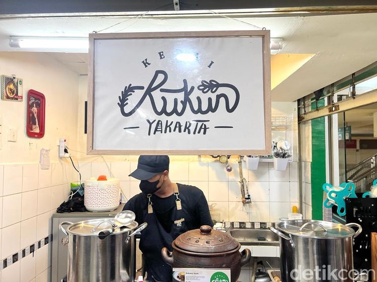Di Kedai Rukun Yakarta Ada Bakmoy dan Mangut Lele Khas Jogja