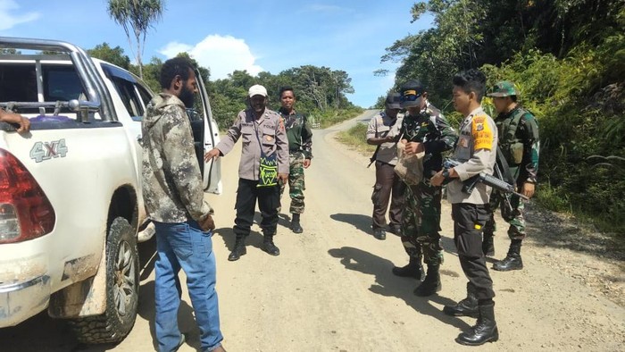 Empat sopir truk di Yalimo diamuk massa usai dikira penculik anak.