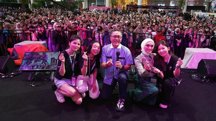 64,5 persen dari total pelaku usaha UMKM di Indonesia adalah perempuan. Kemendag terus berupaya meningkatkan bisnis ini ke tingkat yang lebih tinggi.
