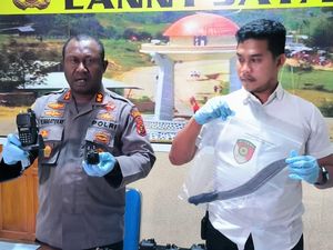 Polisi Sita 8 Alat Komunikasi HT Milik Simpatisan KKB di Lanny Jaya