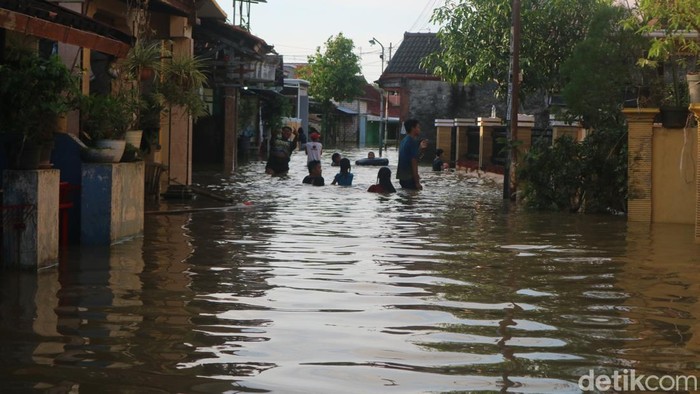 Kondisi banjir di Desa Doropayung, Kecamatan Juwana, Kabupaten Pati, Minggu (5/3/2023).