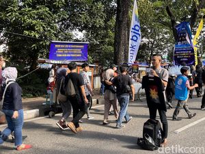 Mencari Cuan di Tengah Kemeriahan Konser