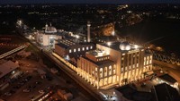 Nasser Khan menyebut dana pembangunan masjid berasal dari anggota komunitas muslim dan direnovasi agar seluruh muslim Inggris dapat beribadah di sana.