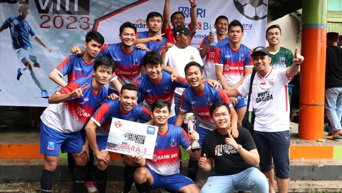 Forum Pewarta Foto Ekonomi (Fortami) kembali menggelar turnamen futsal. Ini para pemenangnya.