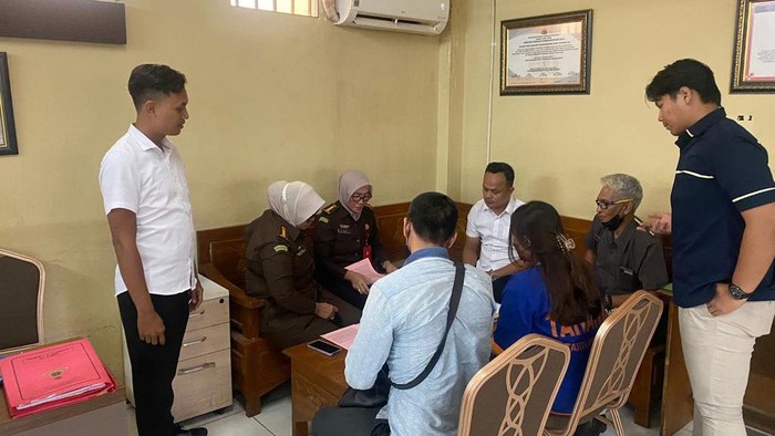 Berkas perkara video mesum kebaya merah lengkap
