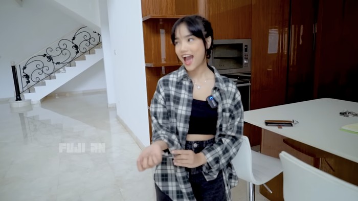Fuji Punya Rumah Baru, Intip Dapurnya yang Modern dan Canggih