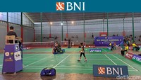 BNI Sirnas 2023 menjadi tolak ukur pembinaan bulutangkis nasional sekaligus ajang buat para atlet dalam menjaring poin nasional dan pematangan atlet-atlet muda potensial, dalam usaha merintis jalan ke pelatnas PBSI sekaligus menjadi pemain top andalan Merah Putih di masa depan. Foto: Putra Rusdi/detikcom  