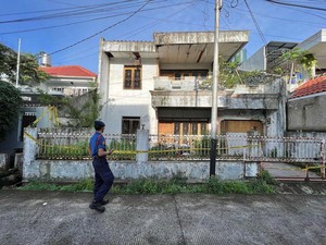 Granat Korek Api Ditemukan di Rumah Mewah Bu Mira yang Terbengkalai
