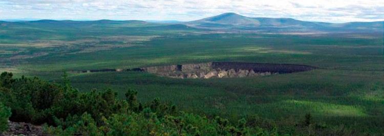 Kawah Batagaika Kawah Batagaika di Siberia terus melebar.