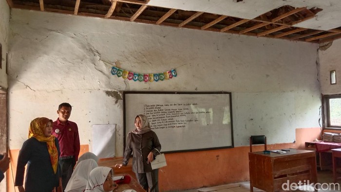 Kondisi sekolah rusak di Indramayu