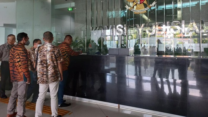 Kongres Pemuda Indonesia datangi KY (Anggi-detikcom)