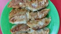 Restaurant Santai Malam Along di Sunter Agung juga tawarkan kuotie ayam. Ada pilihan isi 15 seharga Rp 94 ribu dan isi 30 seharga Rp 189 ribu. Foto: Restaurant Santai Malam Along 