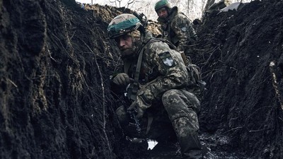 Melihat dari Dekat Situasi Perang di Parit Pertahanan Ukraina