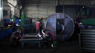 Mengintip Pembuatan Bunker untuk Pejuang Garis Depan Ukraina