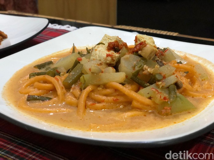 Mie Gomak Berondok Siantar.
