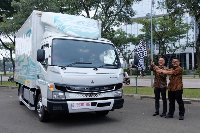 Mitsubishi Fuso eCanter.