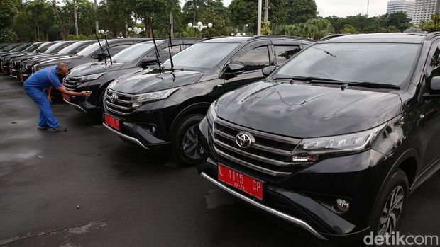 Mobil operasional Surabaya