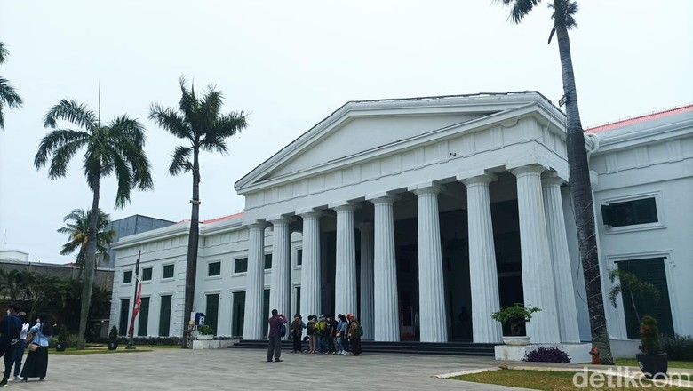 Museum Seni Rupa dan Keramik Museum Seni Rupa dan Keramik