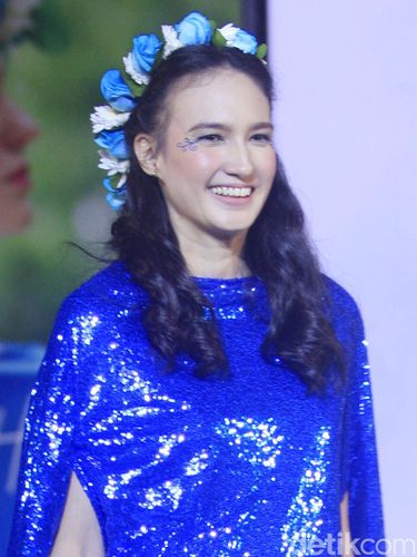 Nadine Chandrawinata Nadine Chandrawinata