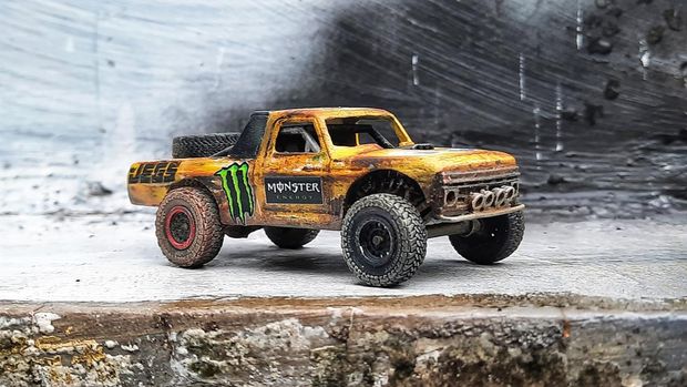 Ngalam mbois diecast mobil