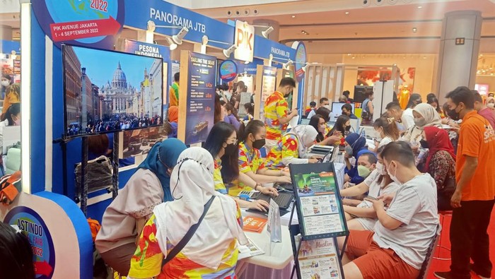 Sepanjang Januari hingga Februari tahun 2023 ini antusiasme pasar wisata tetap positif dimana biasanya periode ini merupakan periode low-season, namun booking trend tetap tinggi diberagam pameran wisata yang diikuti oleh Perseroan. Beberapa destinasi yang sedang diminati untuk libur Ramadhan dan Lebaran antara lain: Jepang, Korea Selatan, dan juga produk Moslem Tour yang semakin digandrungi pasar.