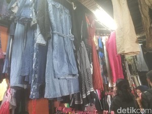 Farhan Bicara soal Wacana Larangan Impor Pakaian Bekas