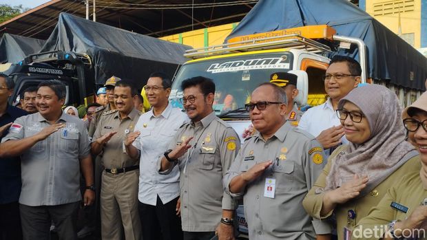 Pj Gubernur DKI Heru Budi Hartono bersama Mentan Syahrul Yasin Limpo ingin memastikan harga bahan pokok tetap stabil jelang Ramadan. (Brigitta Belia/detikcom)