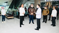 Akibatnya, kata Jokowi, devisa negara Rl Rp 165 triliun hilang karena masih ada warga Indonesia yang berobat ke luar negeri. Jokowi mendukung pembangunan Mayapada Hospital meski masih ada beberapa kekurangan yang mesti ditingkatkan. Laily Rachev/Biro Setpres 