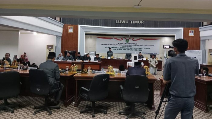 Proses pemilihan wakil bupati Luwu Timur.