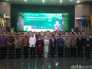 Dikukuhkan Jadi Guru Besar, Rektor USU Sah Jadi Profesor